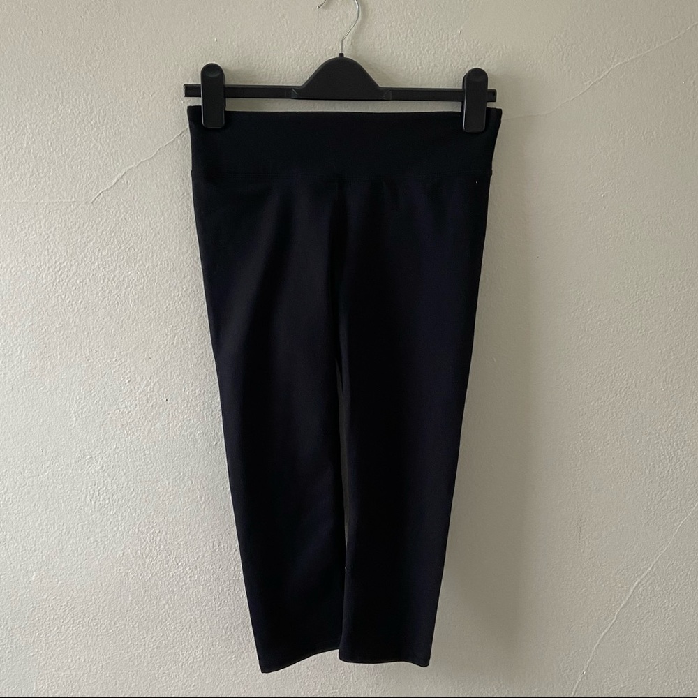 Fabletics Powerhold Black Capri